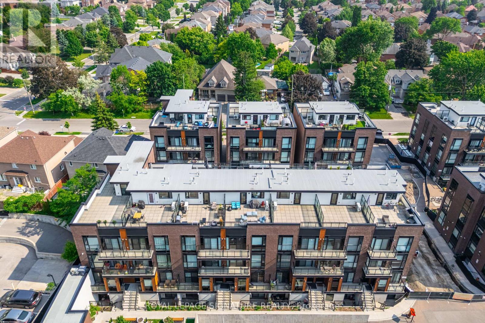 Townhouse at D-603 - 5289 HIGHWAY 7, Vaughan (Vaughan Grove)