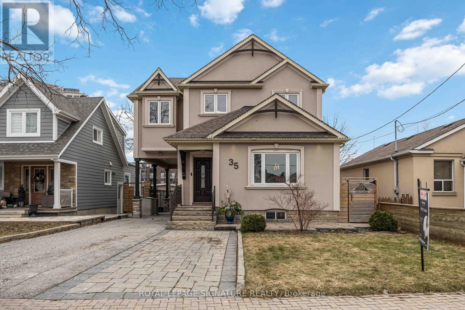 Detached at 35 RAINBOW DRIVE, Vaughan (West Woodbridge)