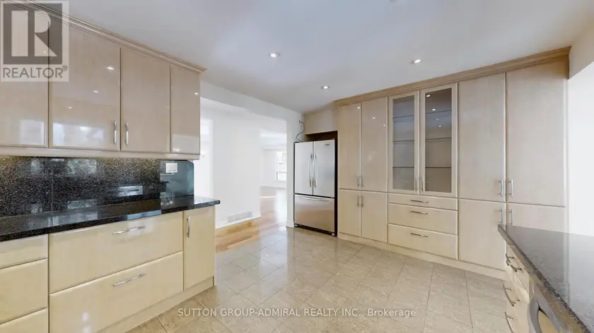 Detached at 129 CRESTWOOD ROAD, Vaughan