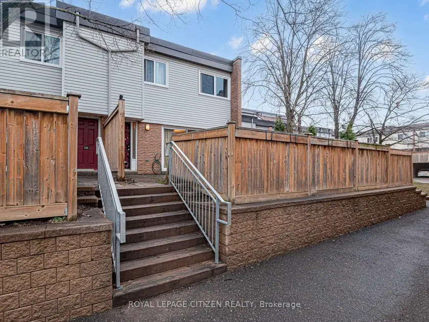 Townhouse at 148 MILESTONE CRESCENT, Aurora (Aurora Village)
