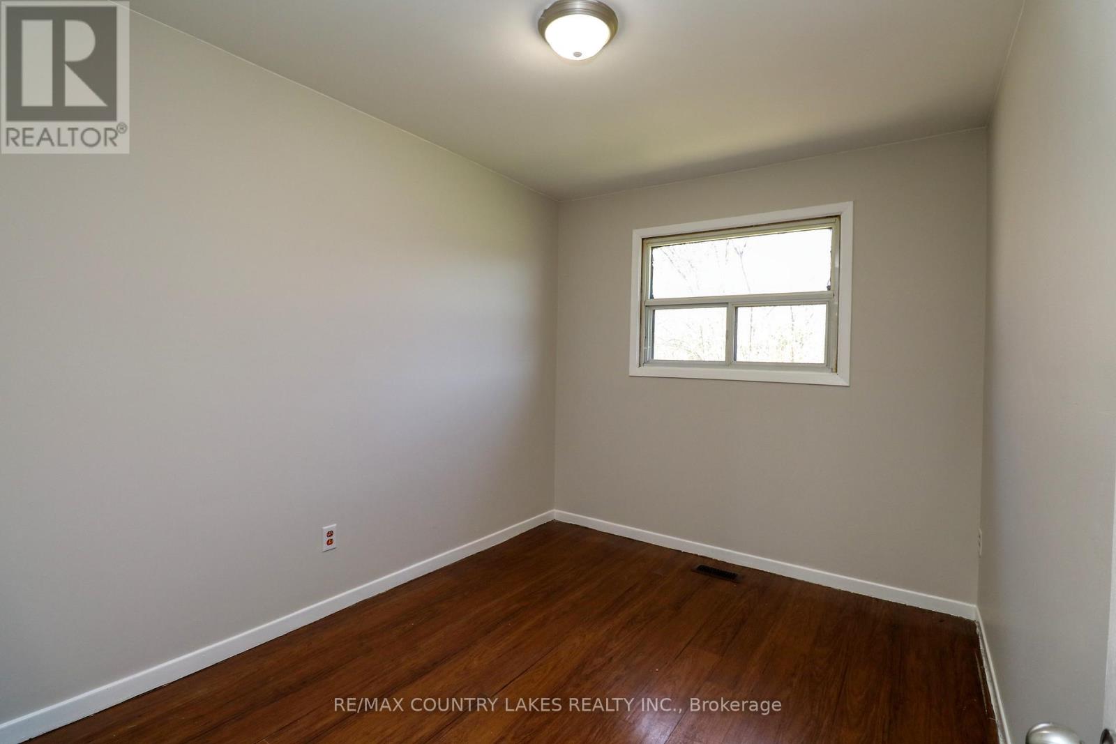 Multiplex at 25035/7 MAPLE BEACH ROAD, Brock