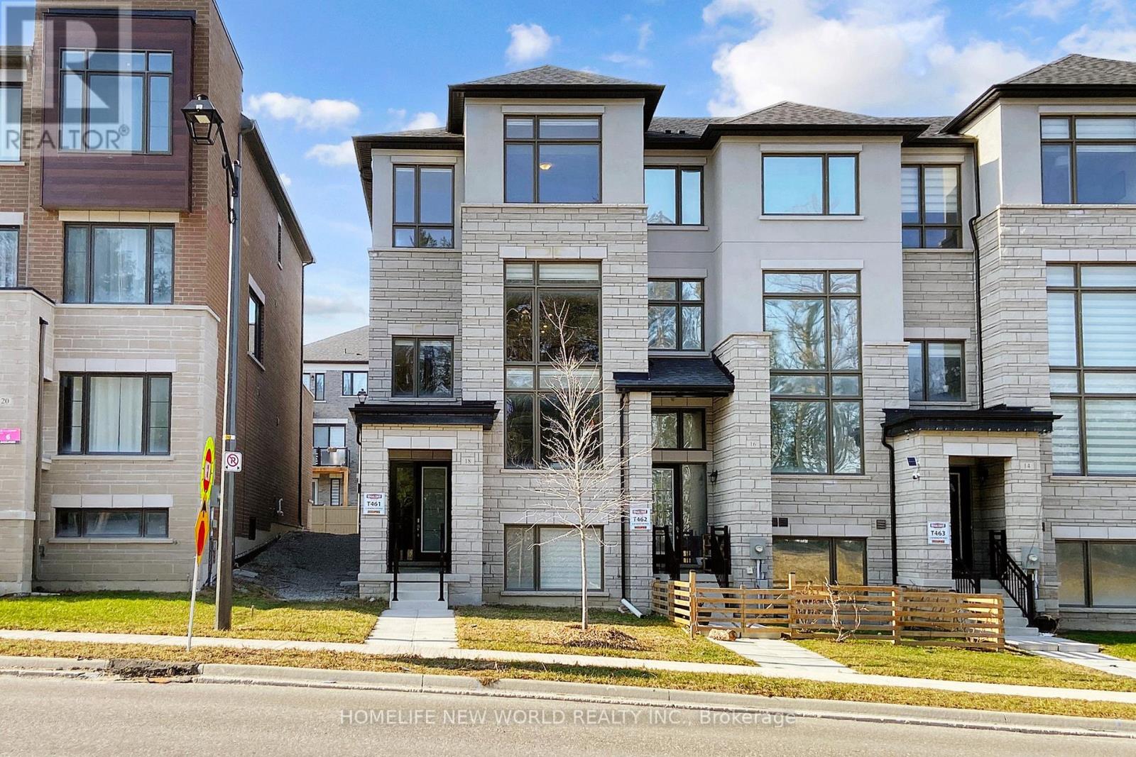 Townhouse at 18 BENNINGTON ROAD, Newmarket (Summerhill Estates)