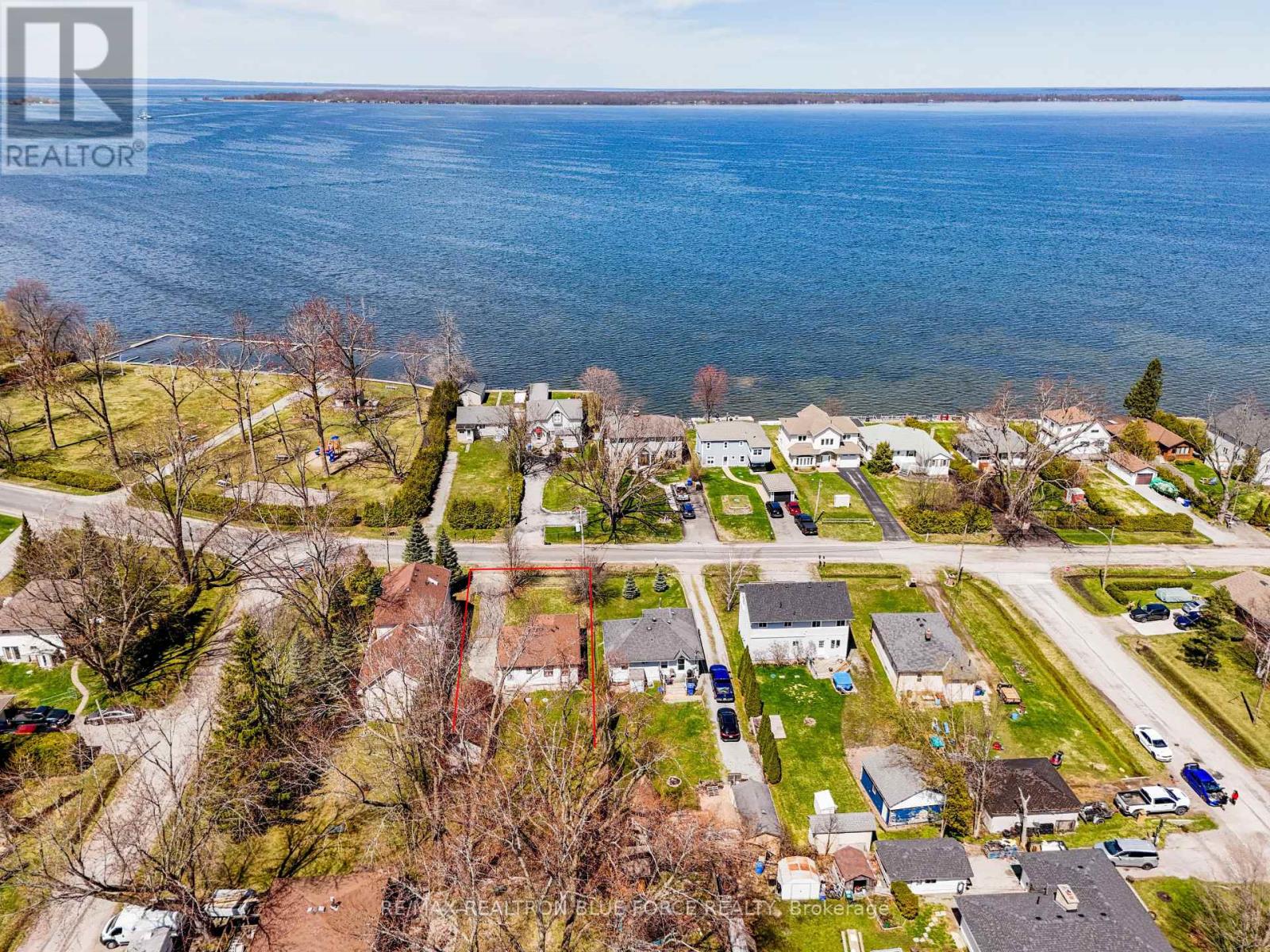 Detached at 57 LAKESHORE ROAD, Georgina (Virginia)