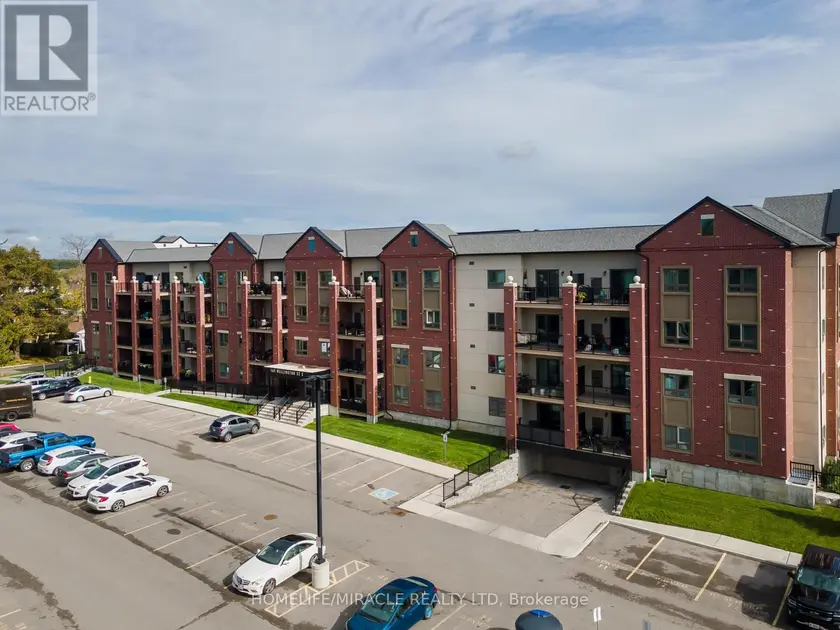 Apartment at 304 - 161 WELLINGTON STREET E, New Tecumseth