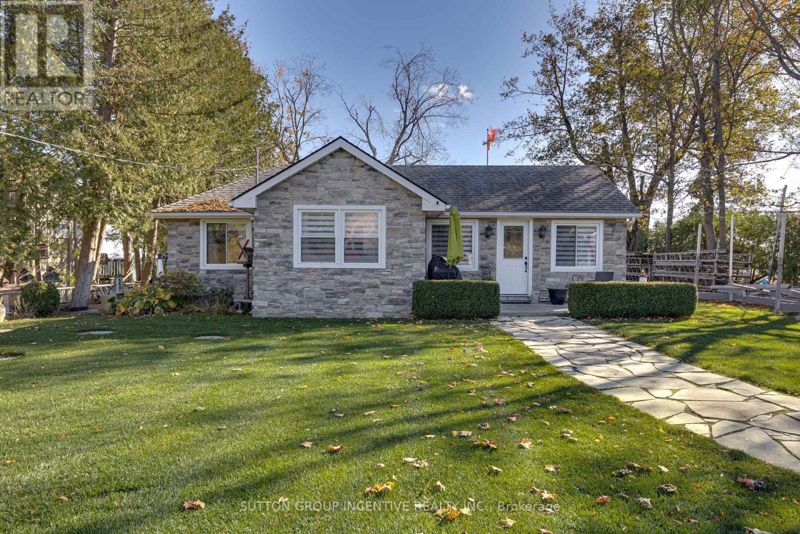 Detached at 131 MINNETONKA ROAD, Innisfil