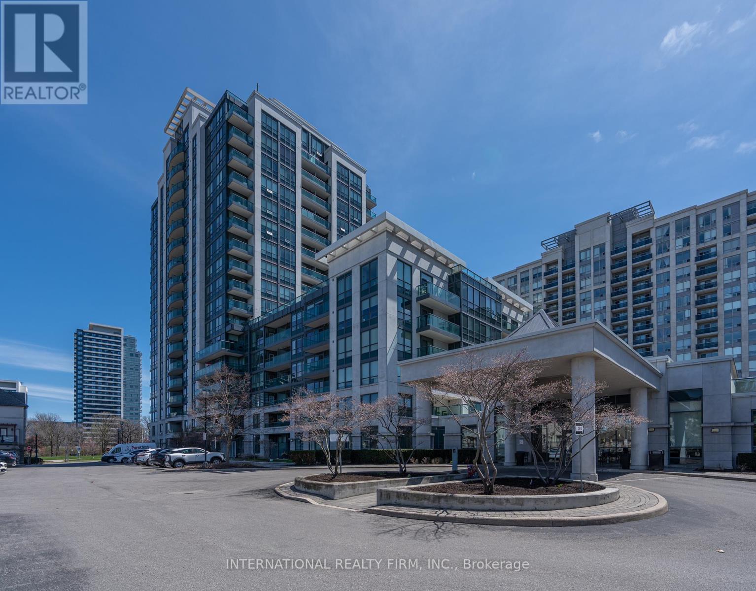 Apartment at 204 - 20 NORTH PARK ROAD, Vaughan (Beverley Glen)