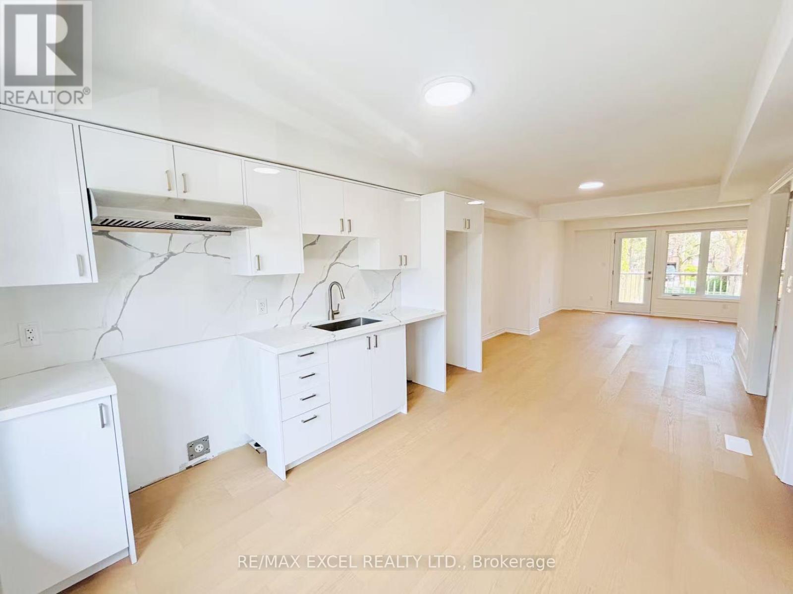Townhouse at 5 - 11 PLAISANCE ROAD, Richmond Hill (North Richvale)