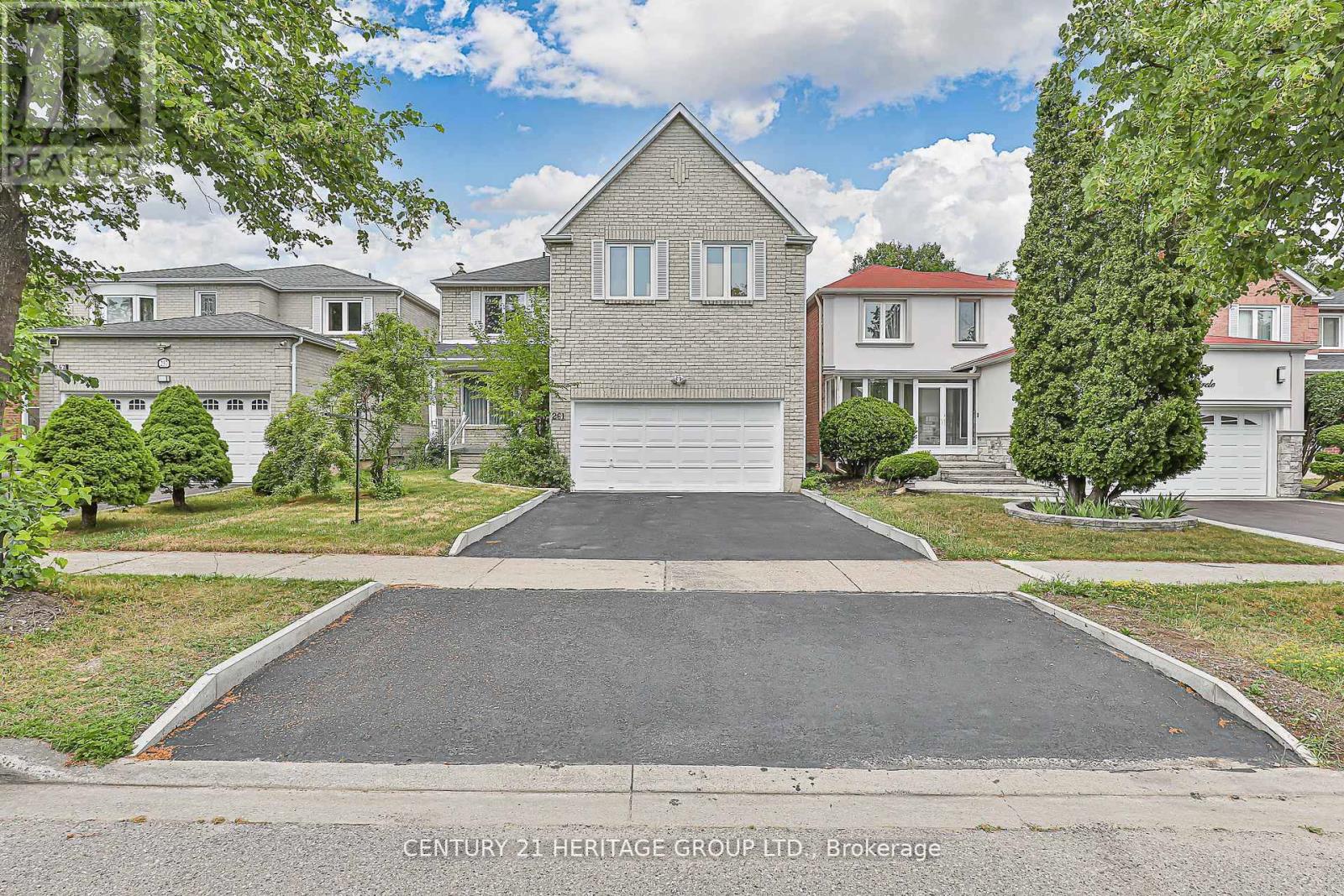 Detached at 261 BADESSA CIRCLE, Vaughan (Brownridge)