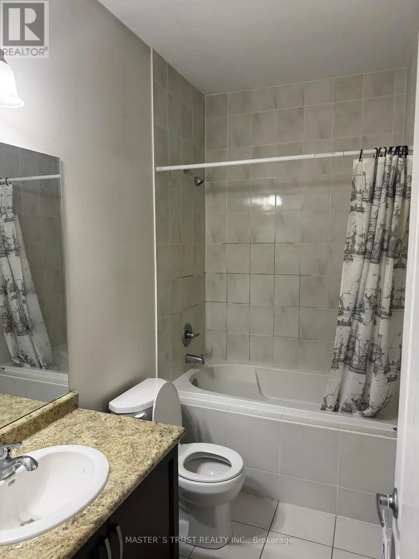 Detached at 5 COUNTRY WIDE CRT COURT, Vaughan