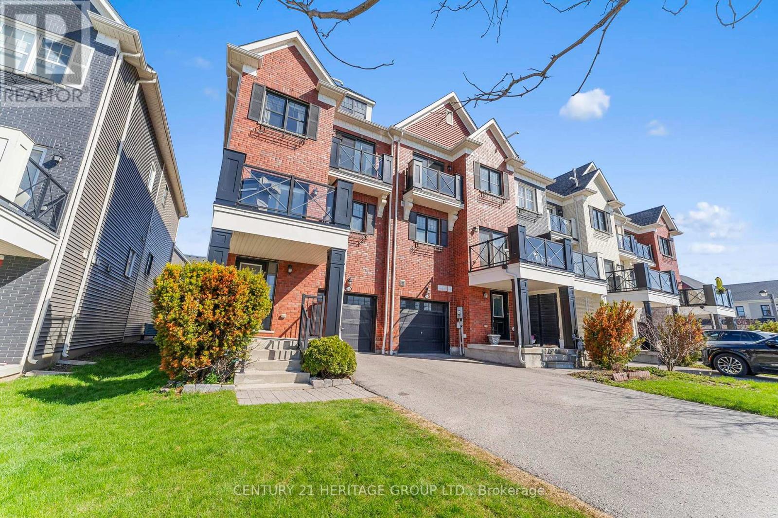 Townhouse at 219 BOADWAY CRESCENT, Whitchurch-Stouffville (Stouffville)