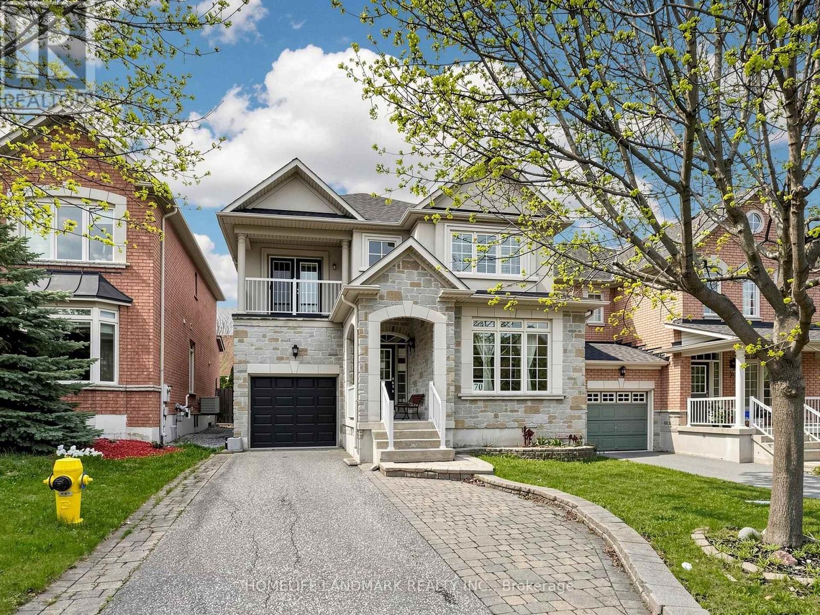 Detached at 70 BURGUNDY TRAIL, Vaughan (Patterson)