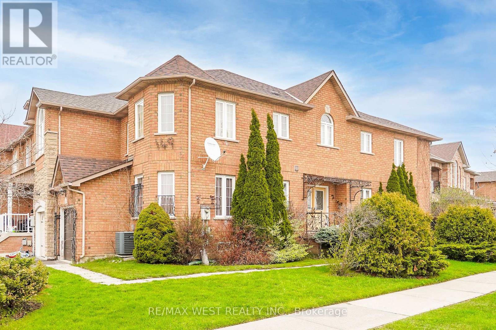 Townhouse at 149 FOXCHASE AVENUE, Vaughan (East Woodbridge)