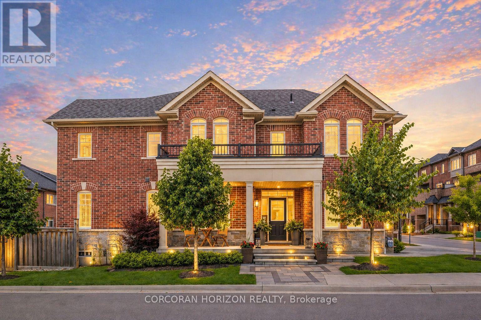 Townhouse at 81 DUNDONALD TRAIL, Newmarket (Glenway Estates)