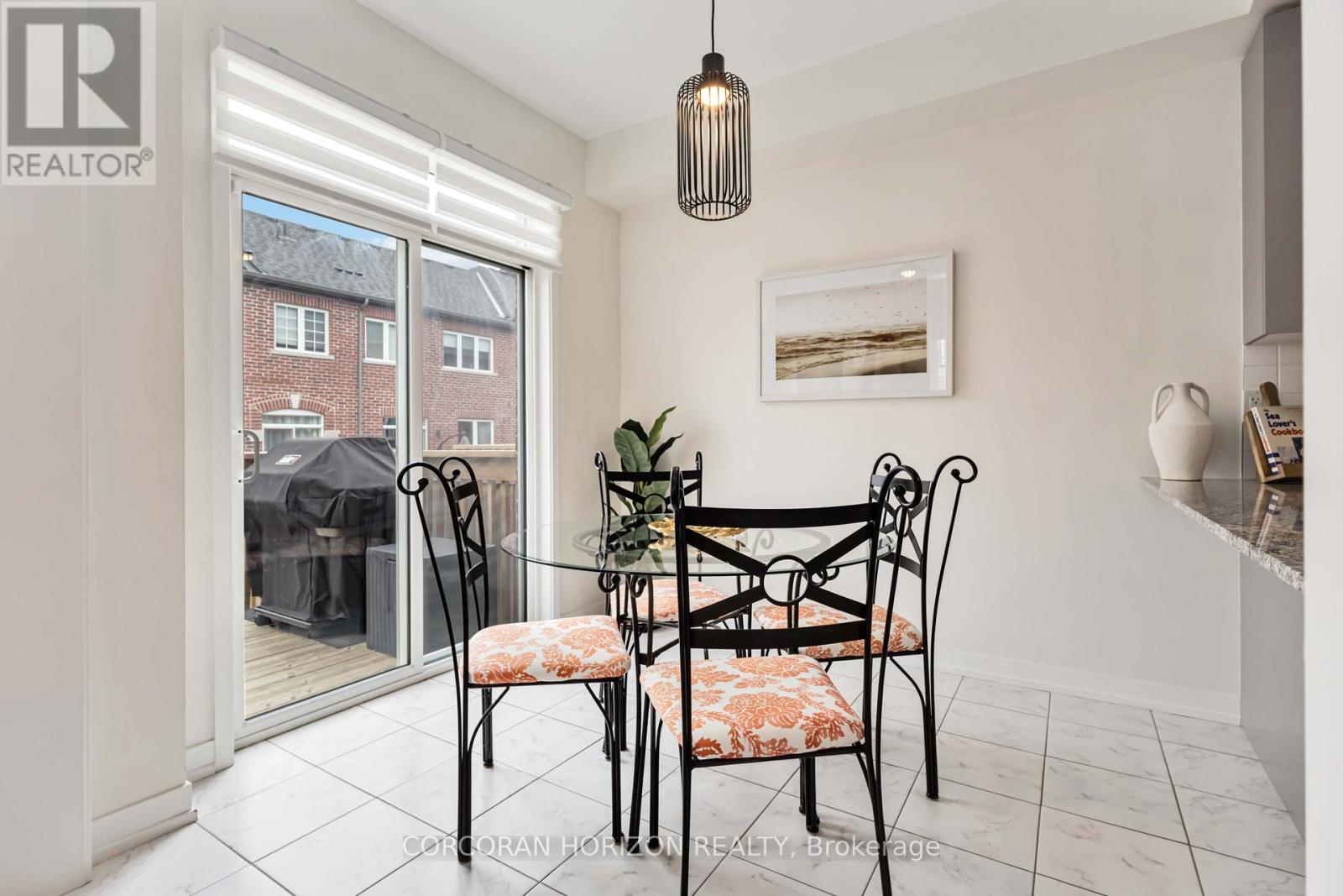 Townhouse at 81 DUNDONALD TRAIL, Newmarket