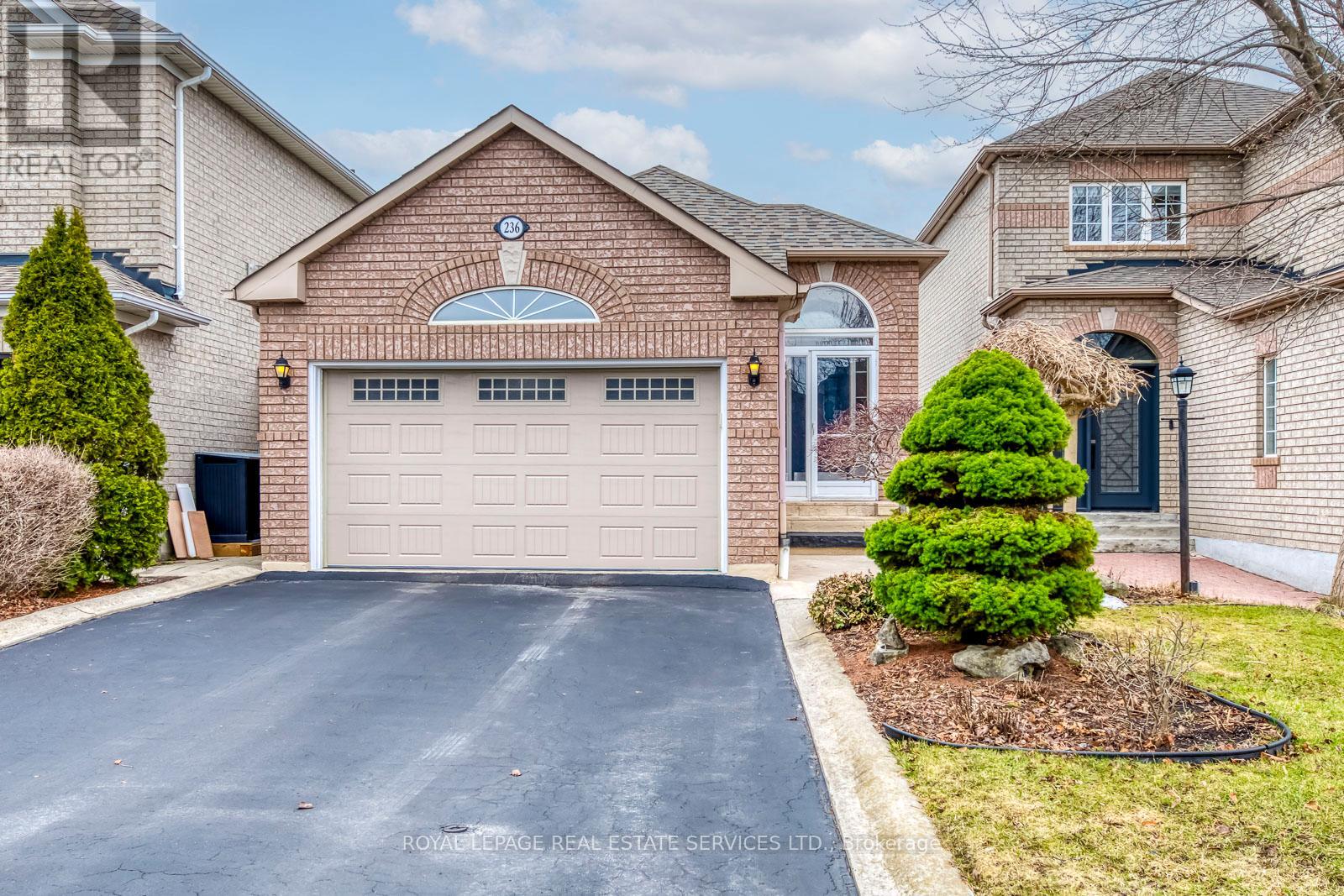 Detached at 236 SLYWOOD CRESCENT, Vaughan (Maple)