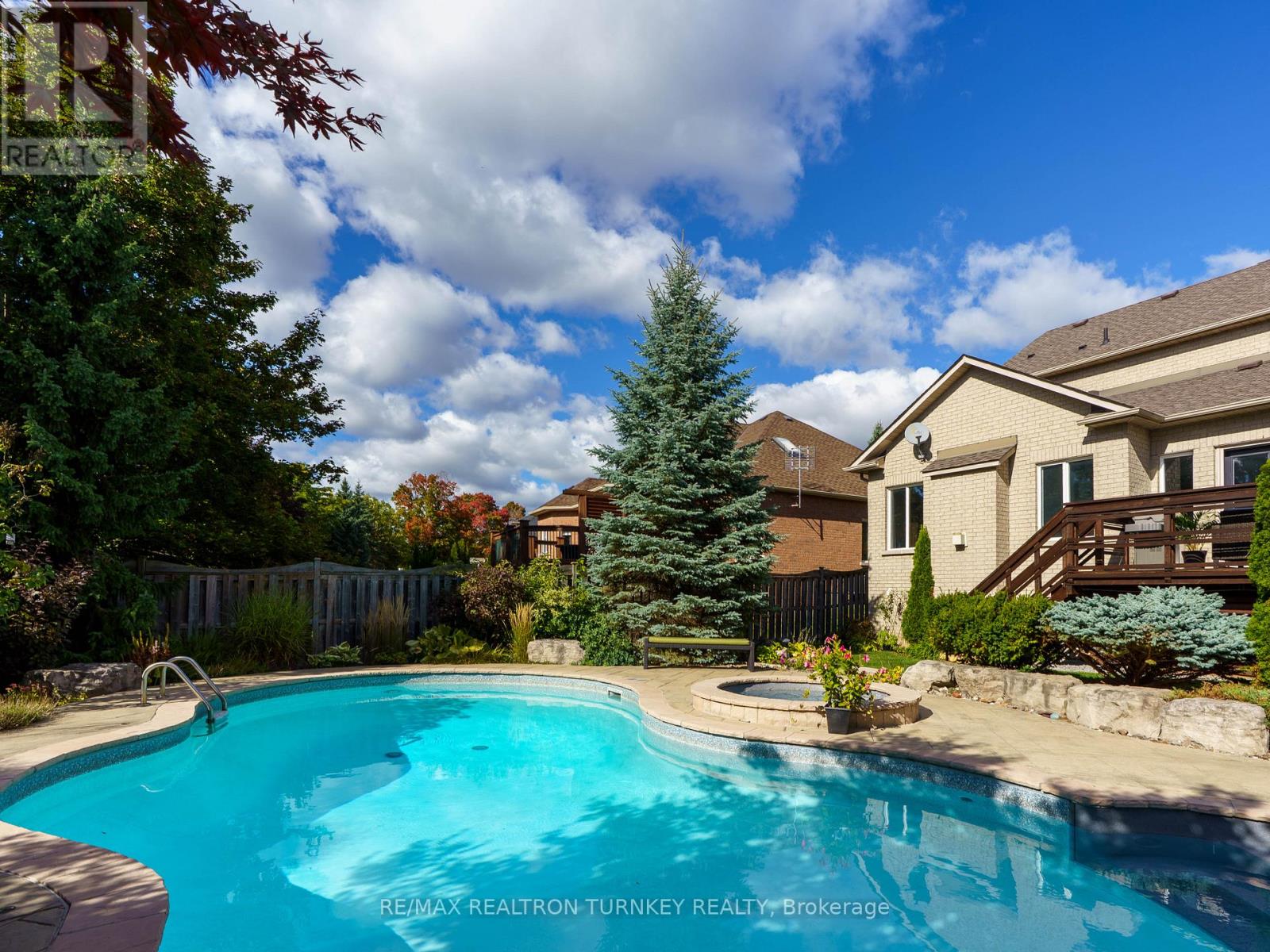Detached at 668 FOXCROFT BOULEVARD, Newmarket (Stonehaven-Wyndham)