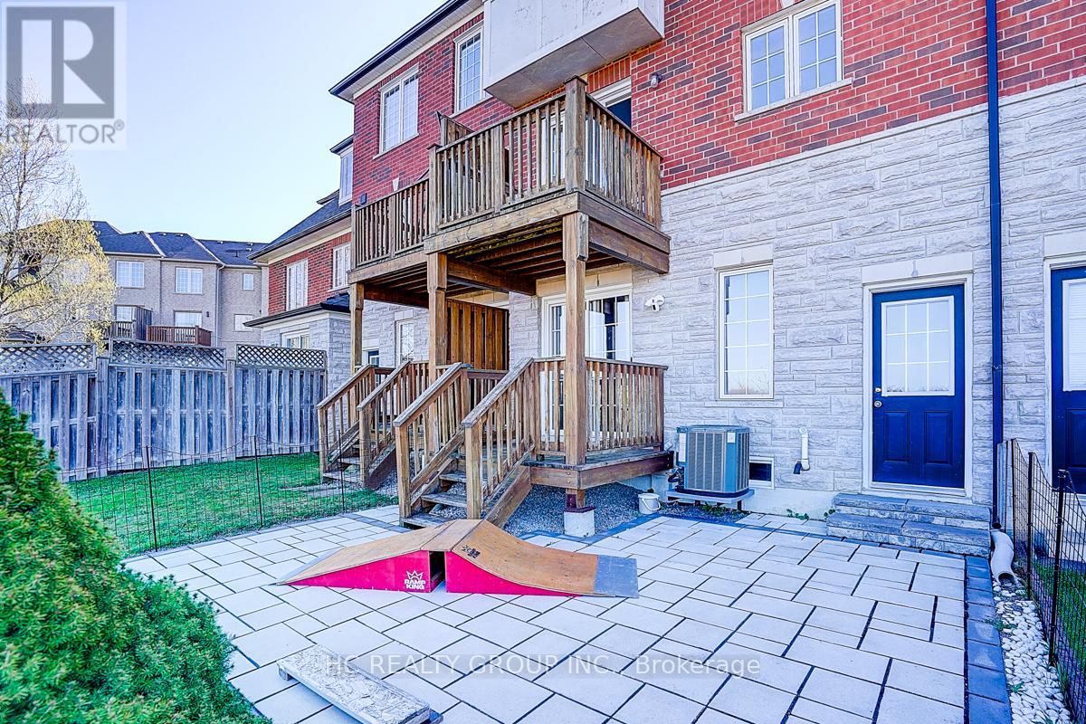 Townhouse at 20 PRINCE CHARLES WAY, Markham (Berczy)