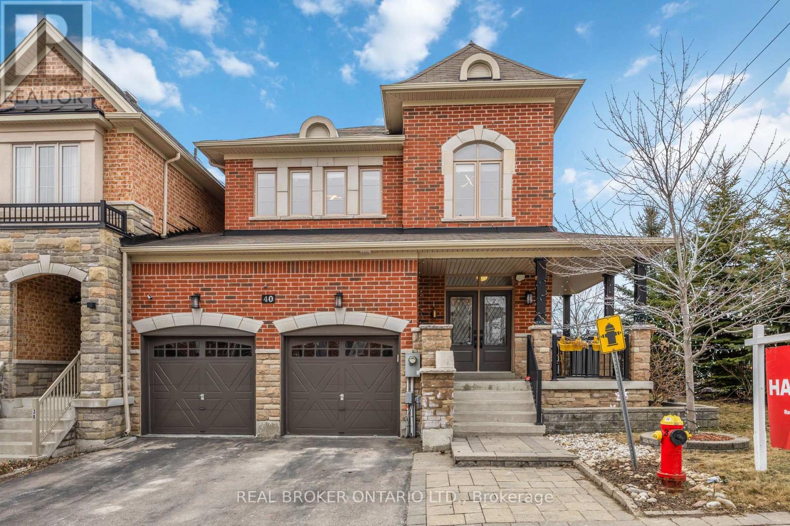 Semi-Detached/Link at 40 MACK CLEMENT LANE, Richmond Hill (Westbrook)