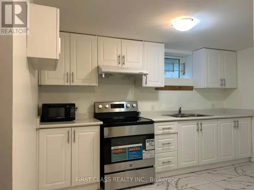Detached at 448 ELMWOOD AVENUE, Richmond Hill