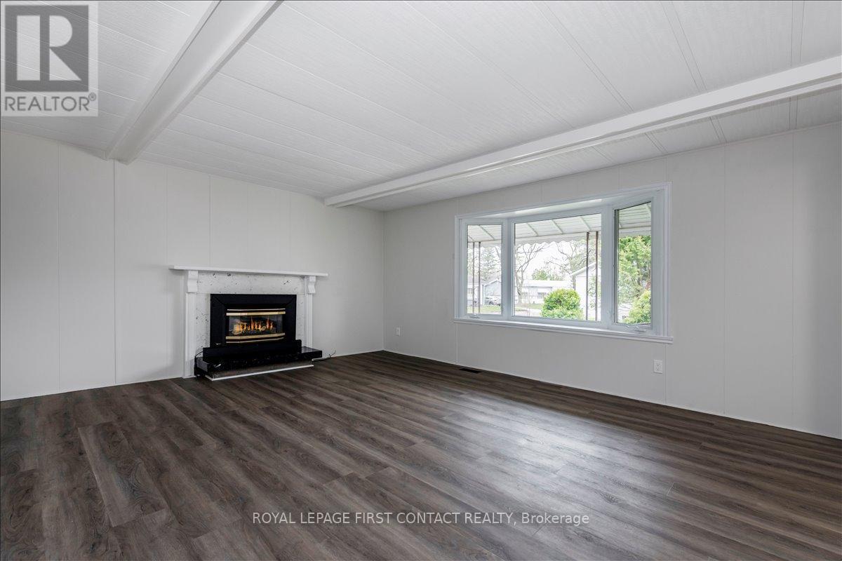 Detached at 13 HONEYSUCKLE LANE, Innisfil