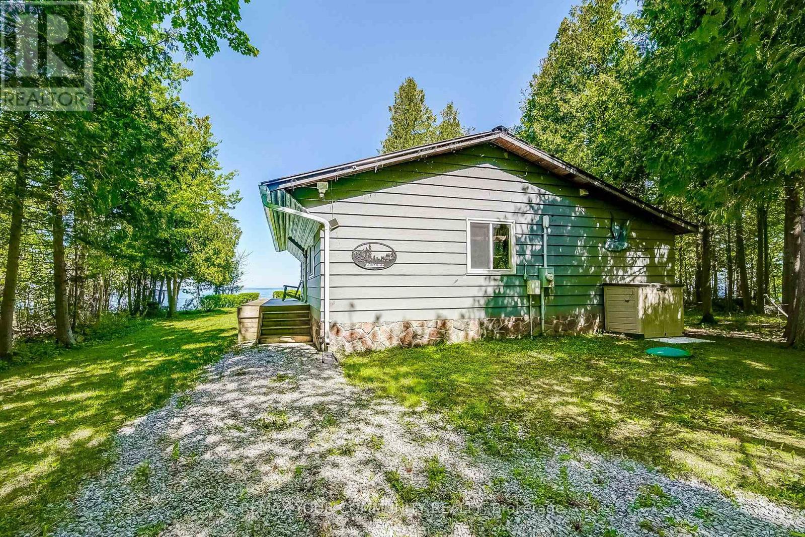 Detached at 1623 CHIEF JOSEPH SNAKE ROAD, Georgina Islands