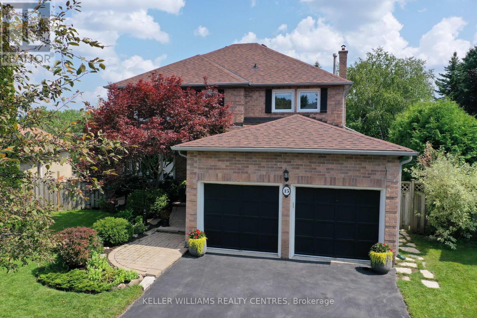 Detached at 15 BEATTY CRESCENT, Aurora (Aurora Highlands)
