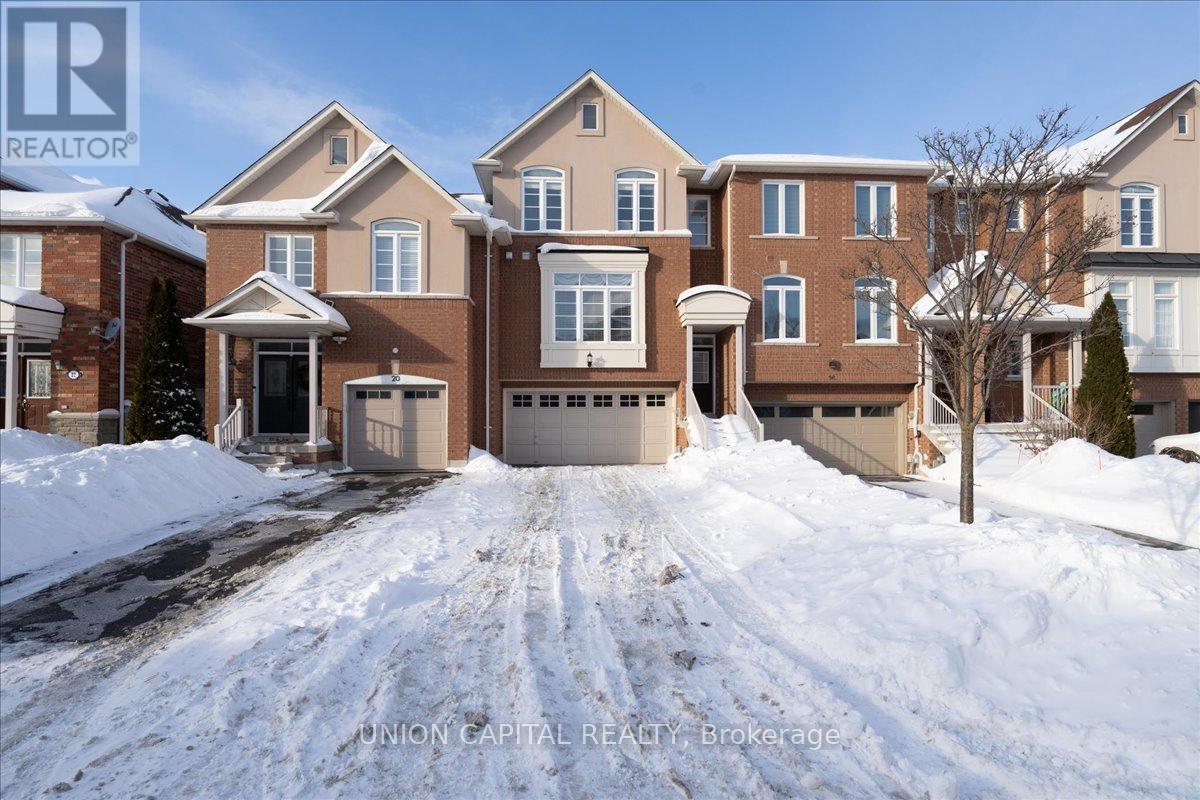 Townhouse at 18 HONEYWOOD ROAD, Vaughan (Patterson)