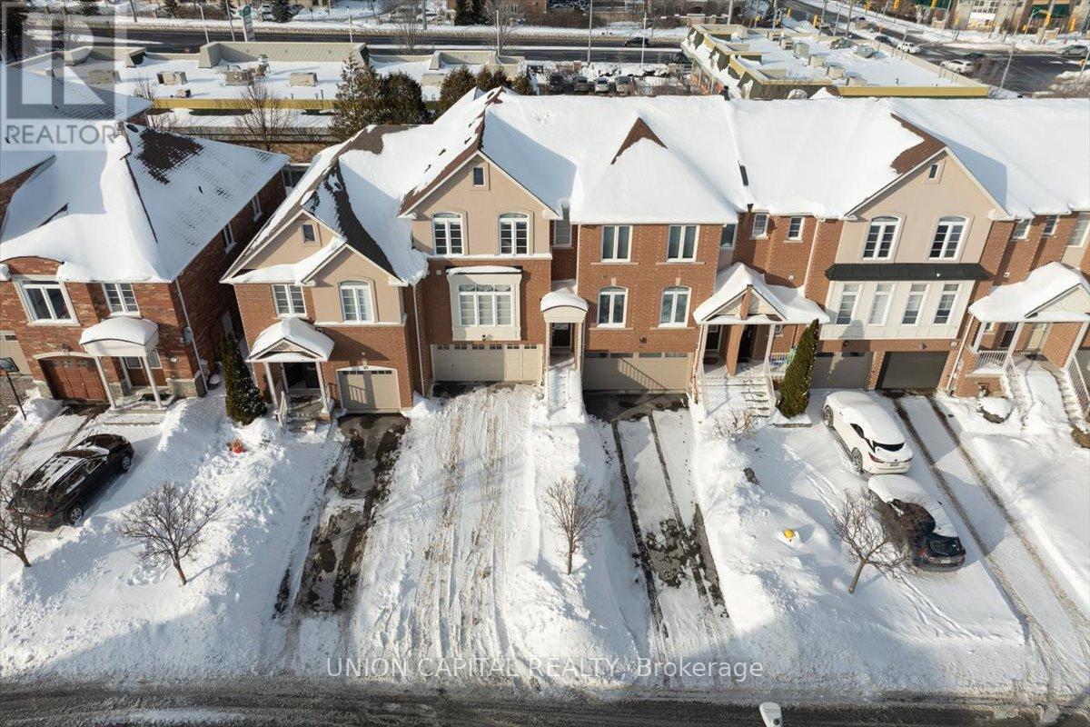 Townhouse at 18 HONEYWOOD ROAD, Vaughan