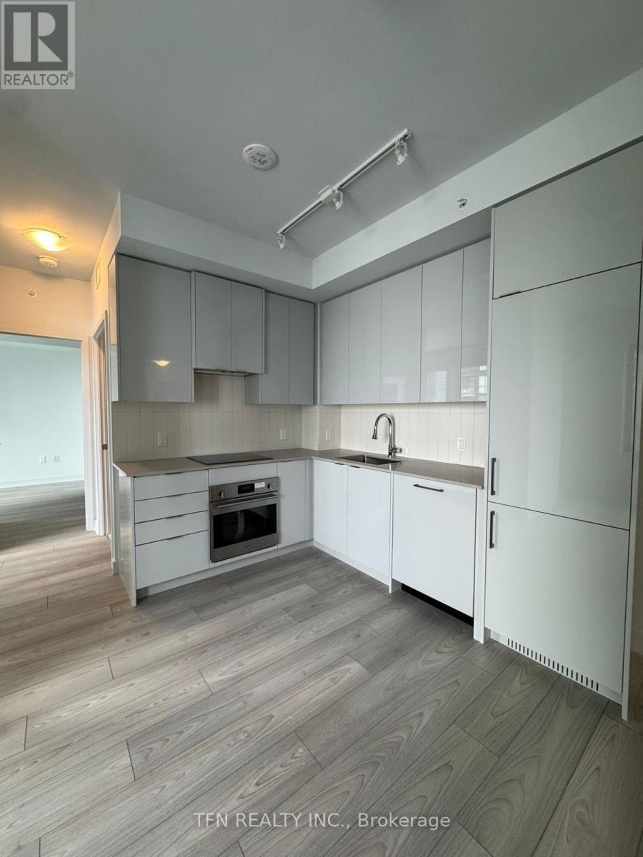 Apartment at 2405 - 2920 HIGHWAY 7, Vaughan (Concord)
