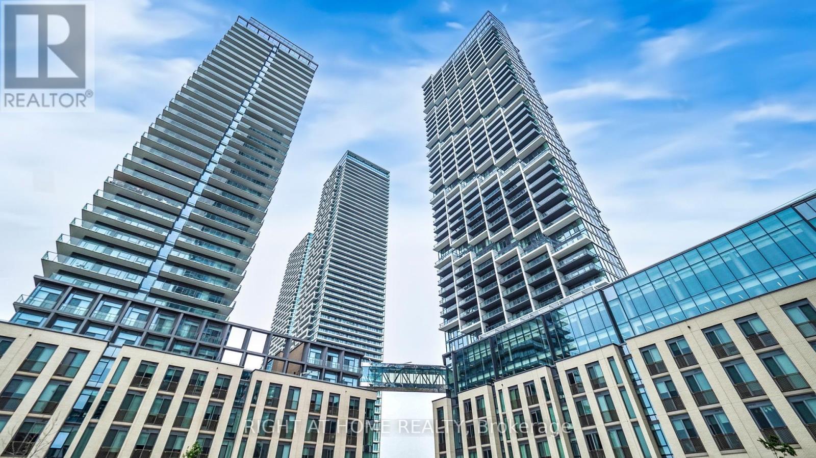 Apartment at 902 - 1000 PORTAGE PARKWAY, Vaughan (Vaughan Corporate Centre)