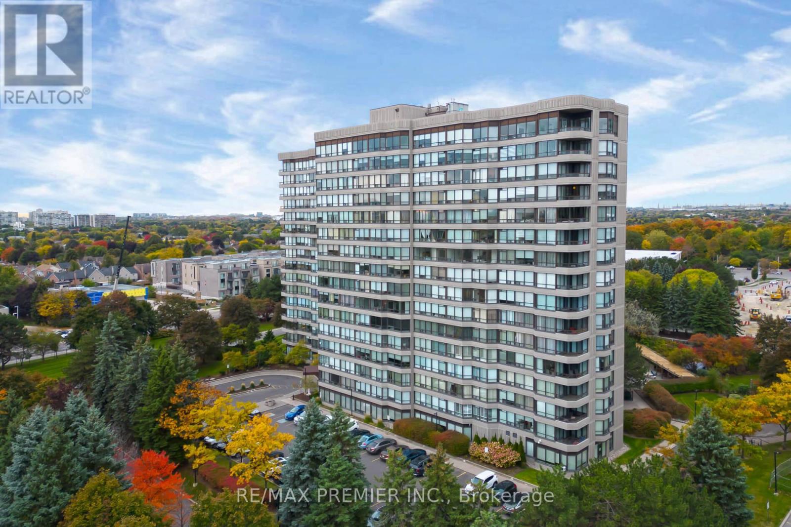Apartment at 1614 - 7440 BATHURST STREET, Vaughan (Brownridge)