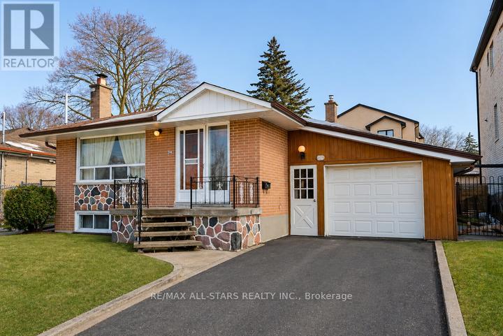 Detached at 394 OSIRIS DRIVE, Richmond Hill (Crosby)