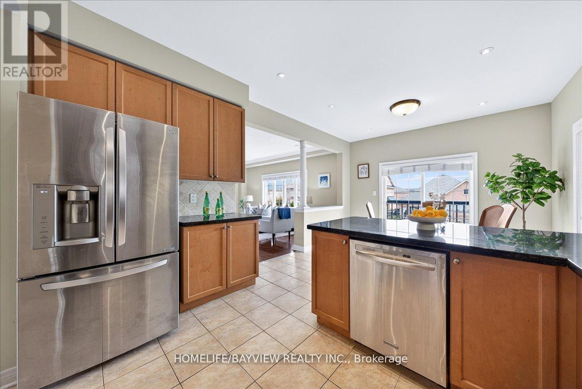 Detached at 27 DONZI LANE, Vaughan