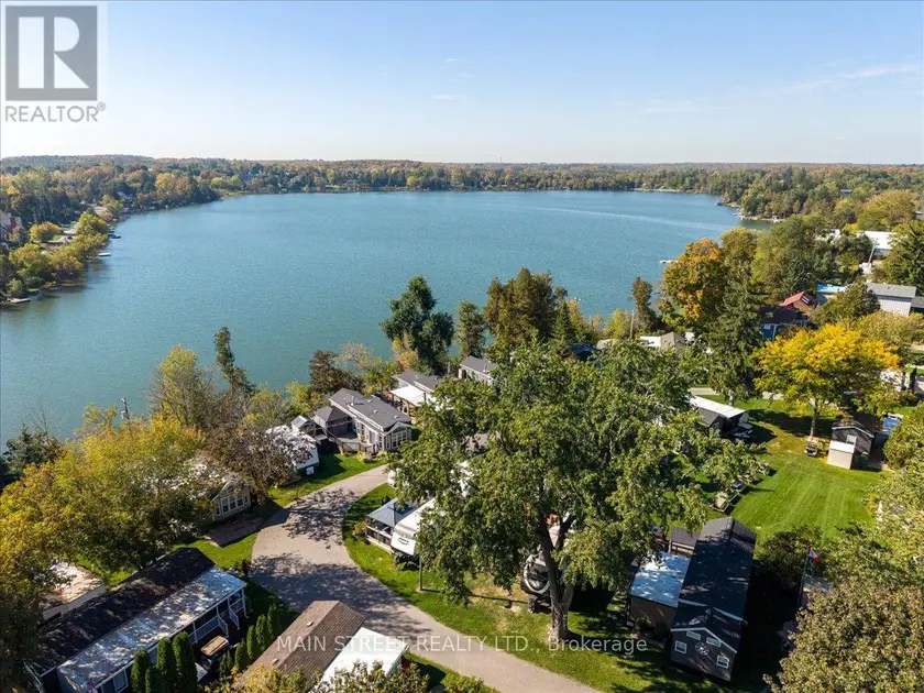 Detached at 15 HAWAIIAN CIRCLE, Whitchurch-Stouffville