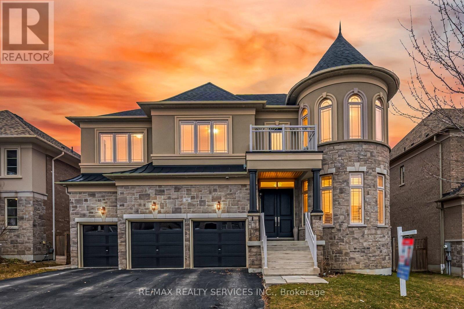 Detached at 36 WEST COAST TRAIL, King (Nobleton)