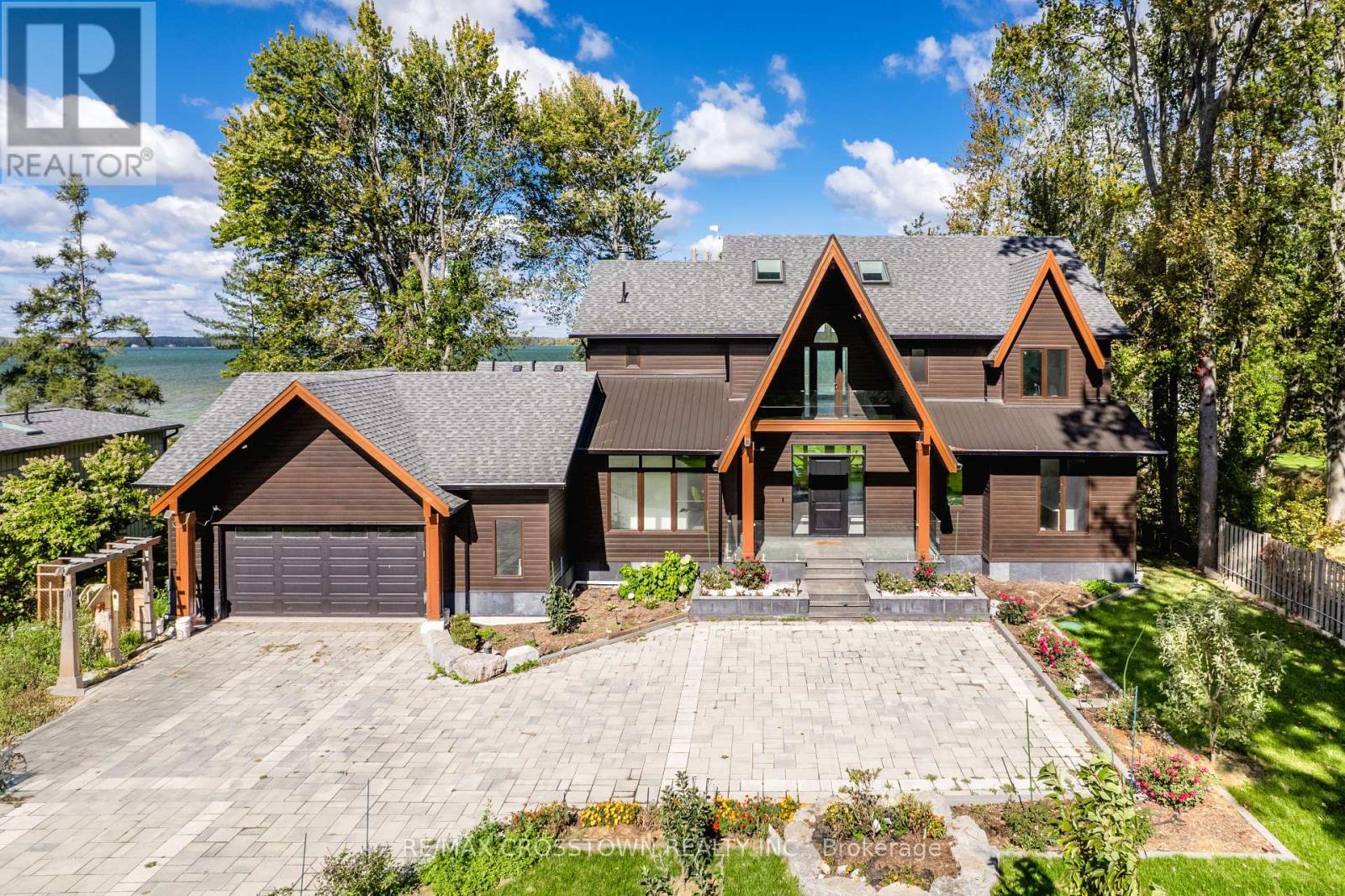 Detached at 178 MOORES BEACH ROAD, Georgina (Virginia)