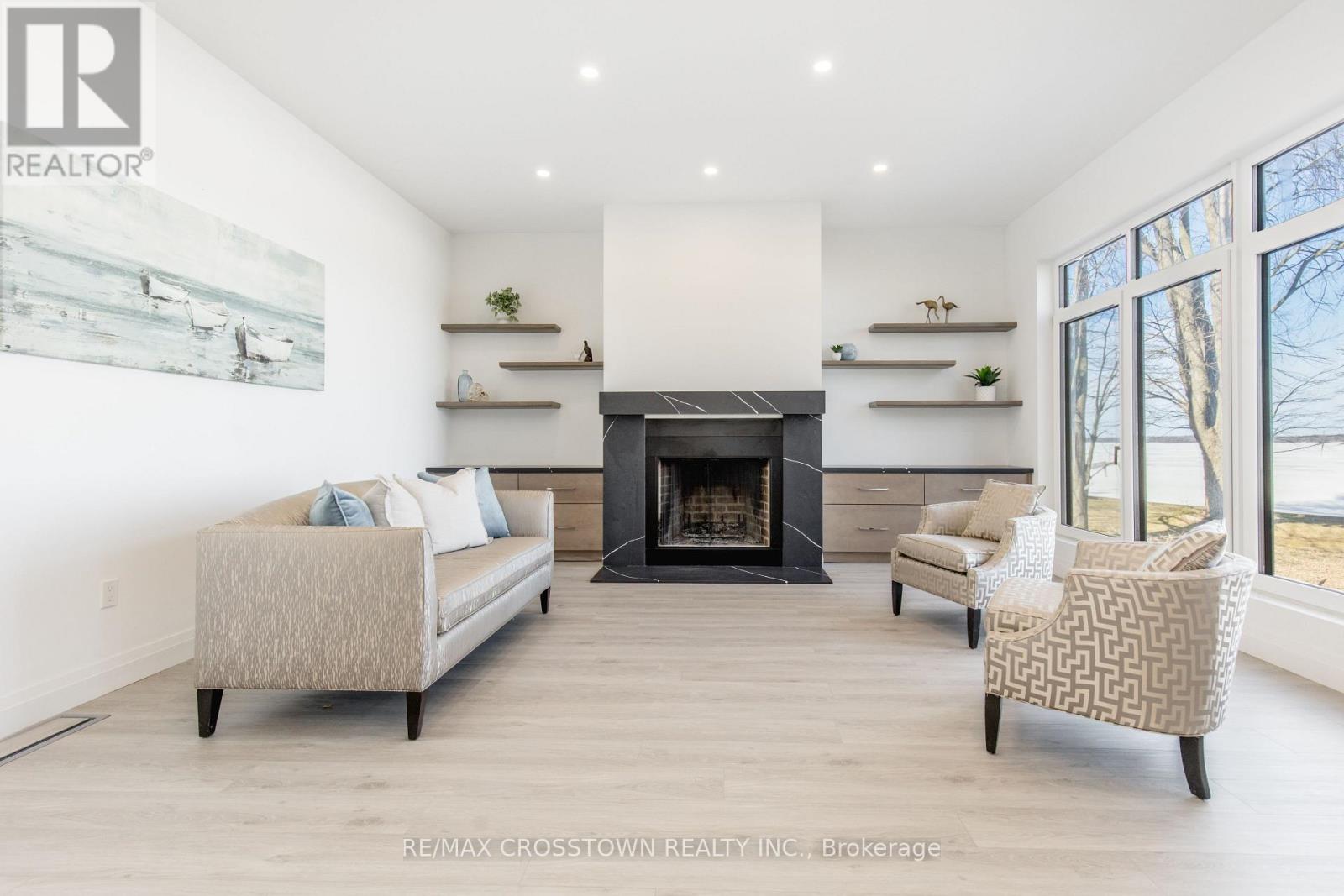 Detached at 178 MOORES BEACH ROAD, Georgina