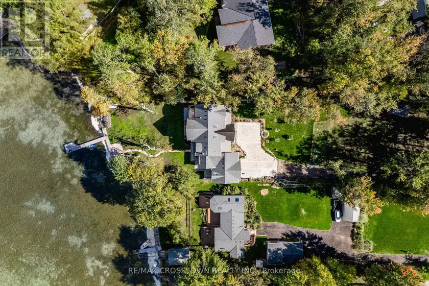 Detached at 178 MOORES BEACH ROAD, Georgina (Virginia)