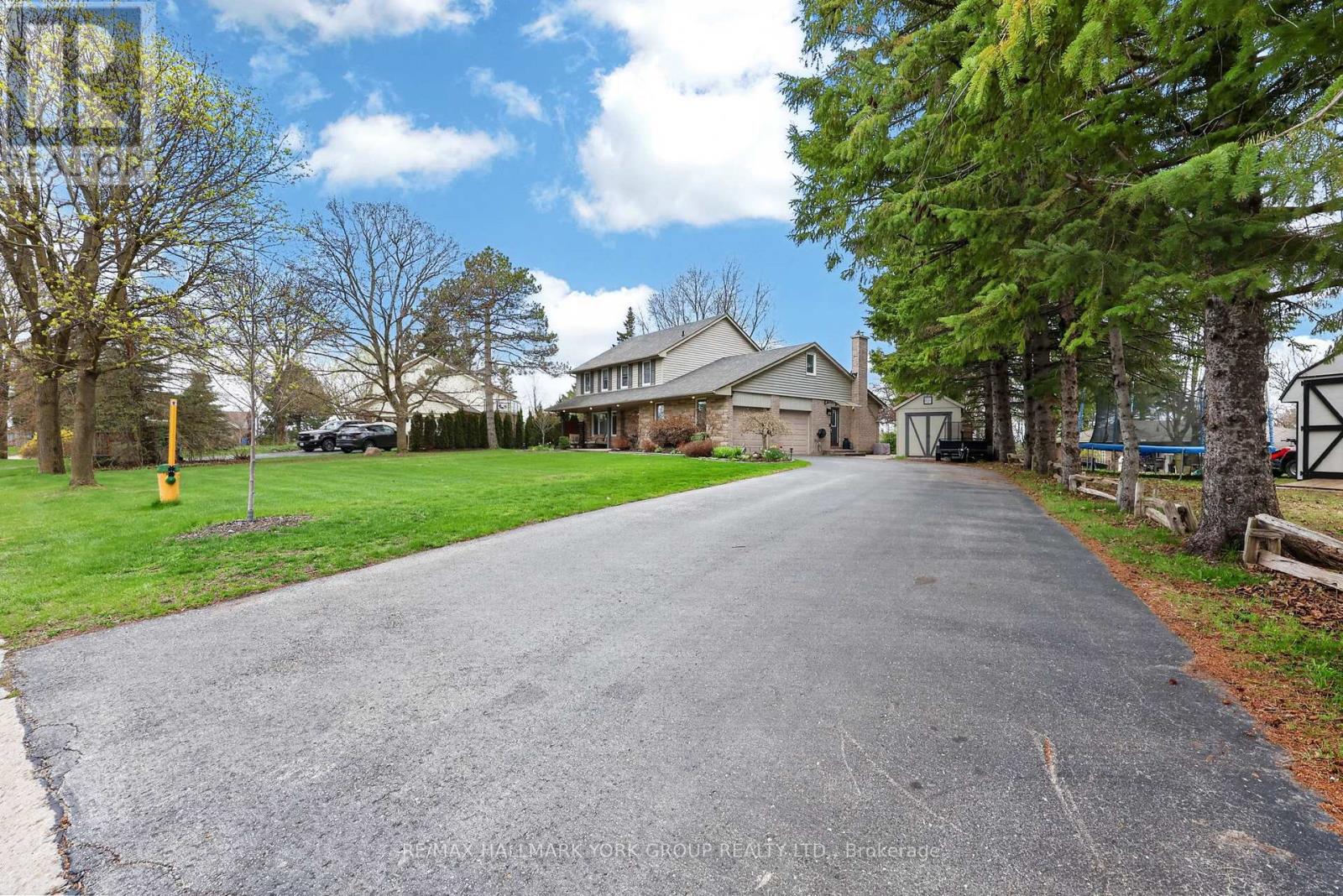 Detached at 8 GRANT COURT, East Gwillimbury
