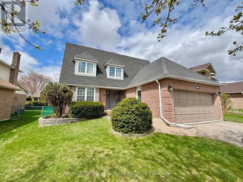 Detached at 168 WILLOW LANE, Newmarket (Bristol-London)