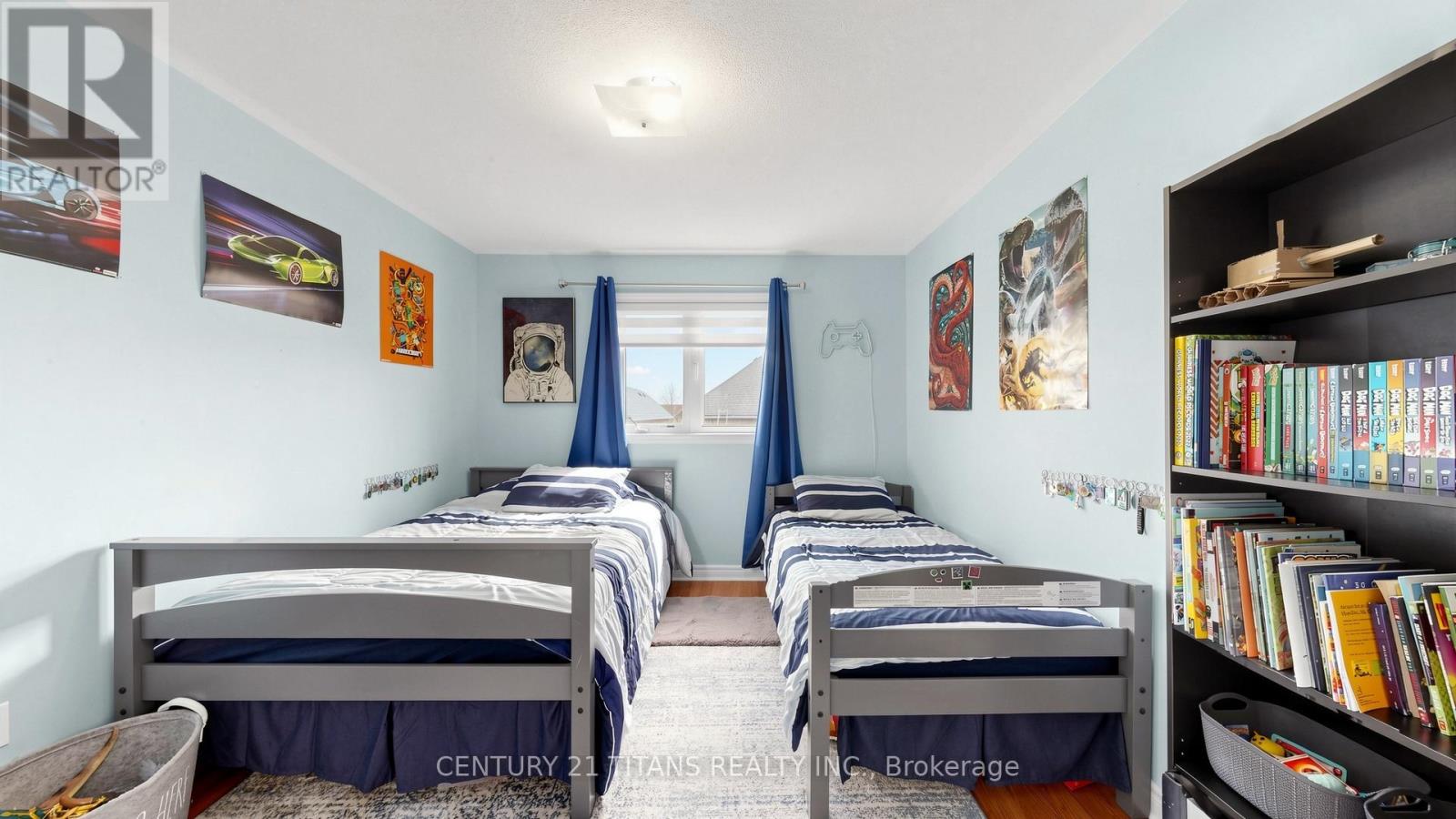 Semi-Detached/Link at 13 PAMGREY ROAD, Markham