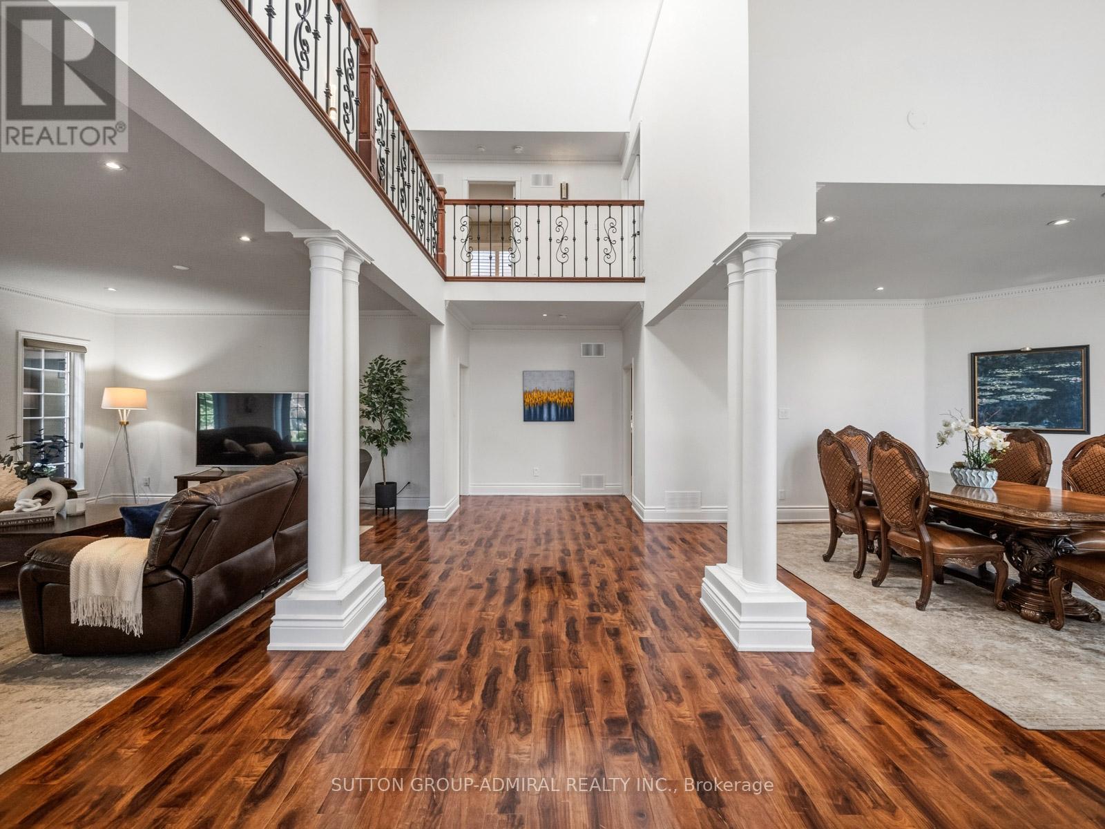 Detached at 6 COLTON CRESCENT S, Vaughan