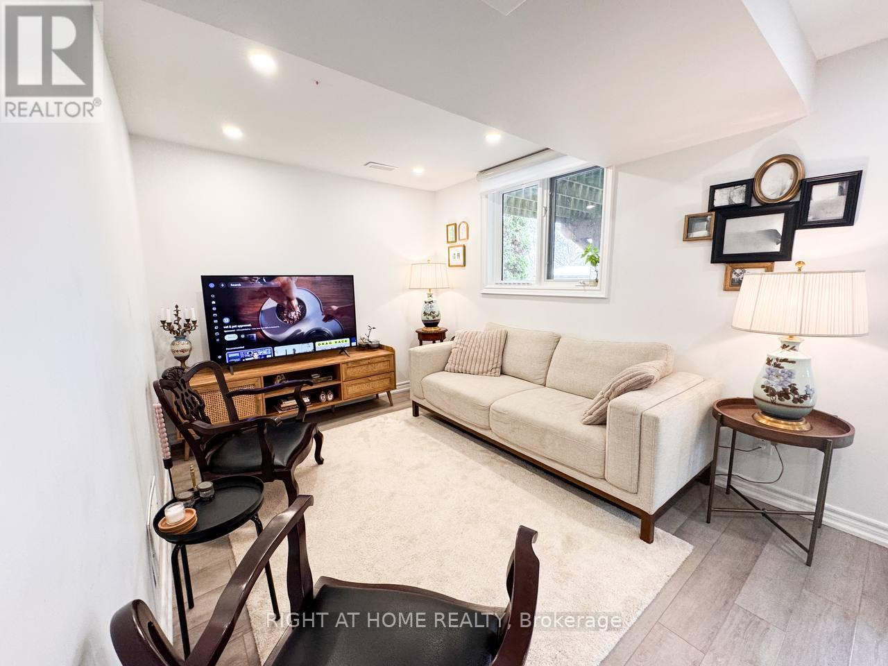 Detached at UNIT #B - 361 GASTON PLACE, Newmarket (Gorham-College Manor)