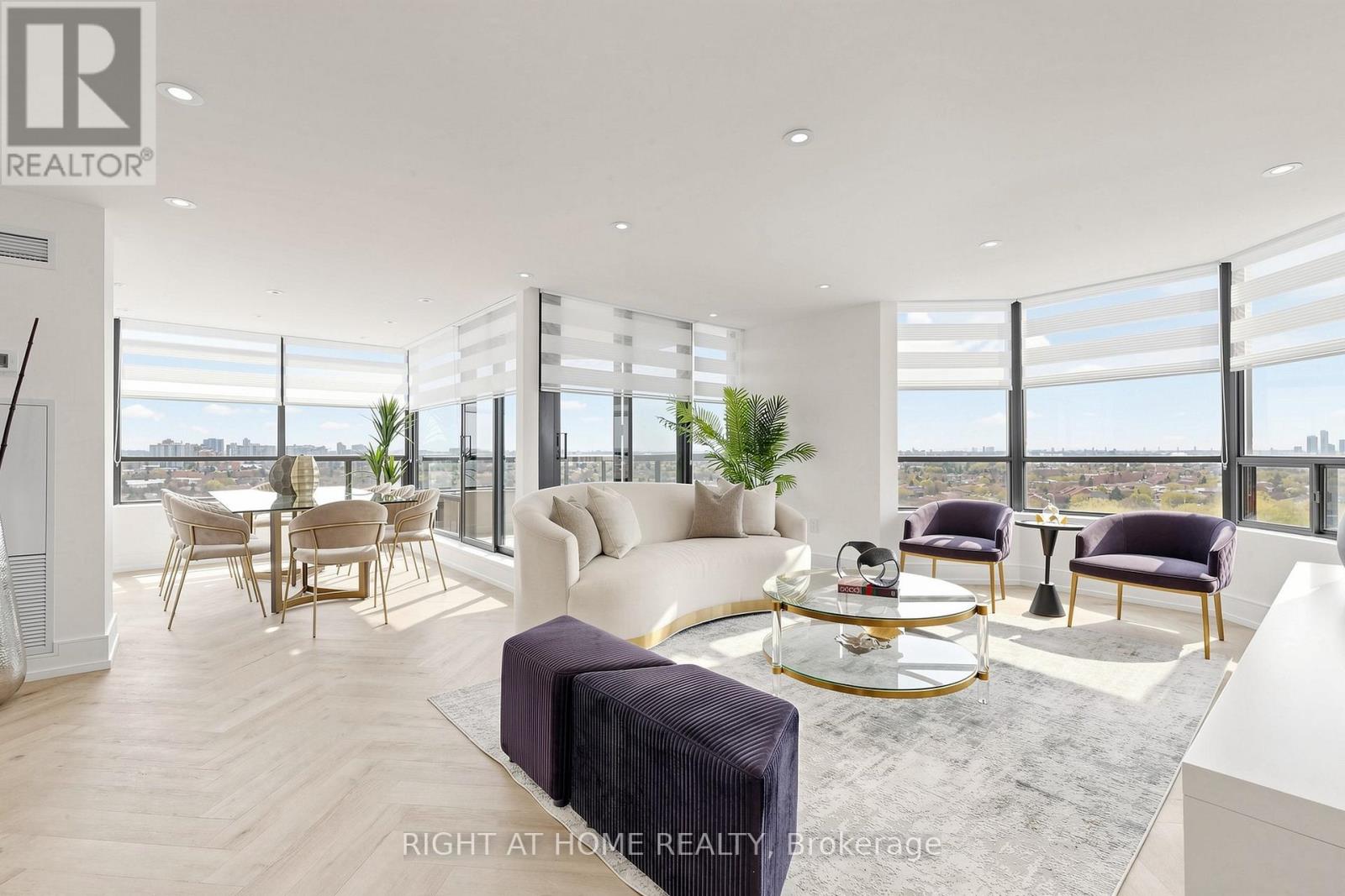 Apartment at 1510 - 7420 BATHURST STREET, Vaughan (Brownridge)