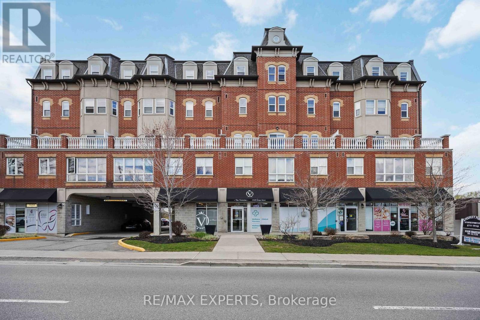 Apartment at 207 - 15450 YONGE STREET S, Aurora (Aurora Heights)