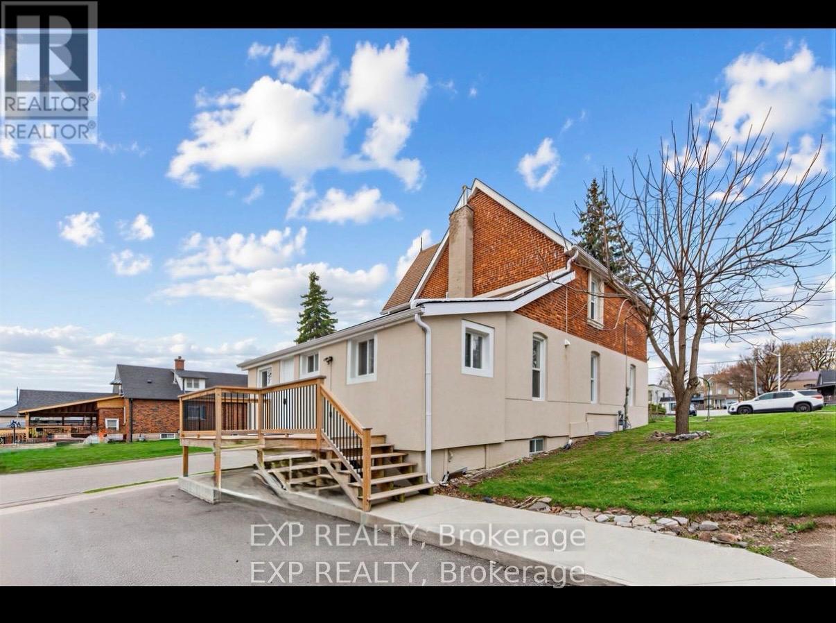 Detached at 79 BARRIE STREET E, Bradford West Gwillimbury (Bradford)