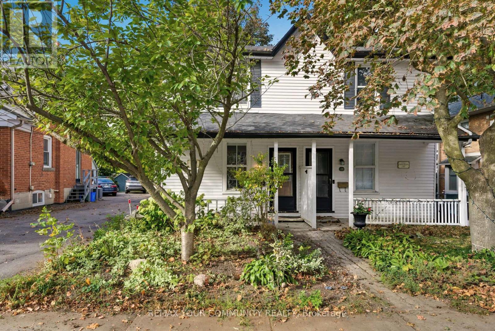 Semi-Detached/Link at 30 ELIZABETH STREET S, Richmond Hill (Mill Pond)