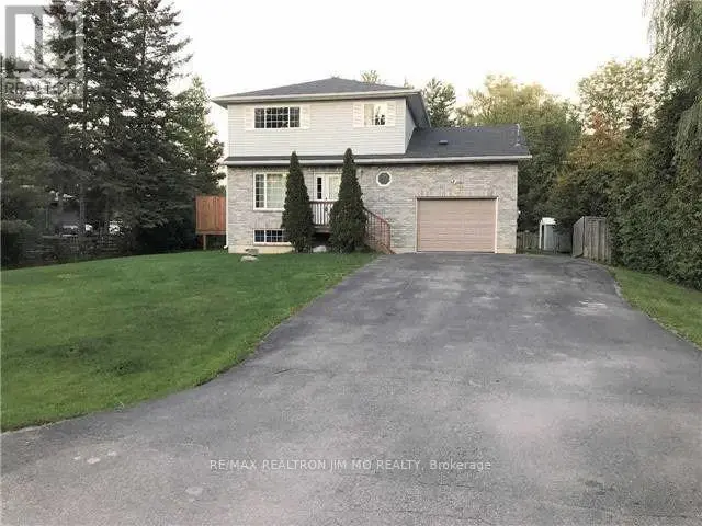 Detached at 745 THIRD AVENUE, Georgina