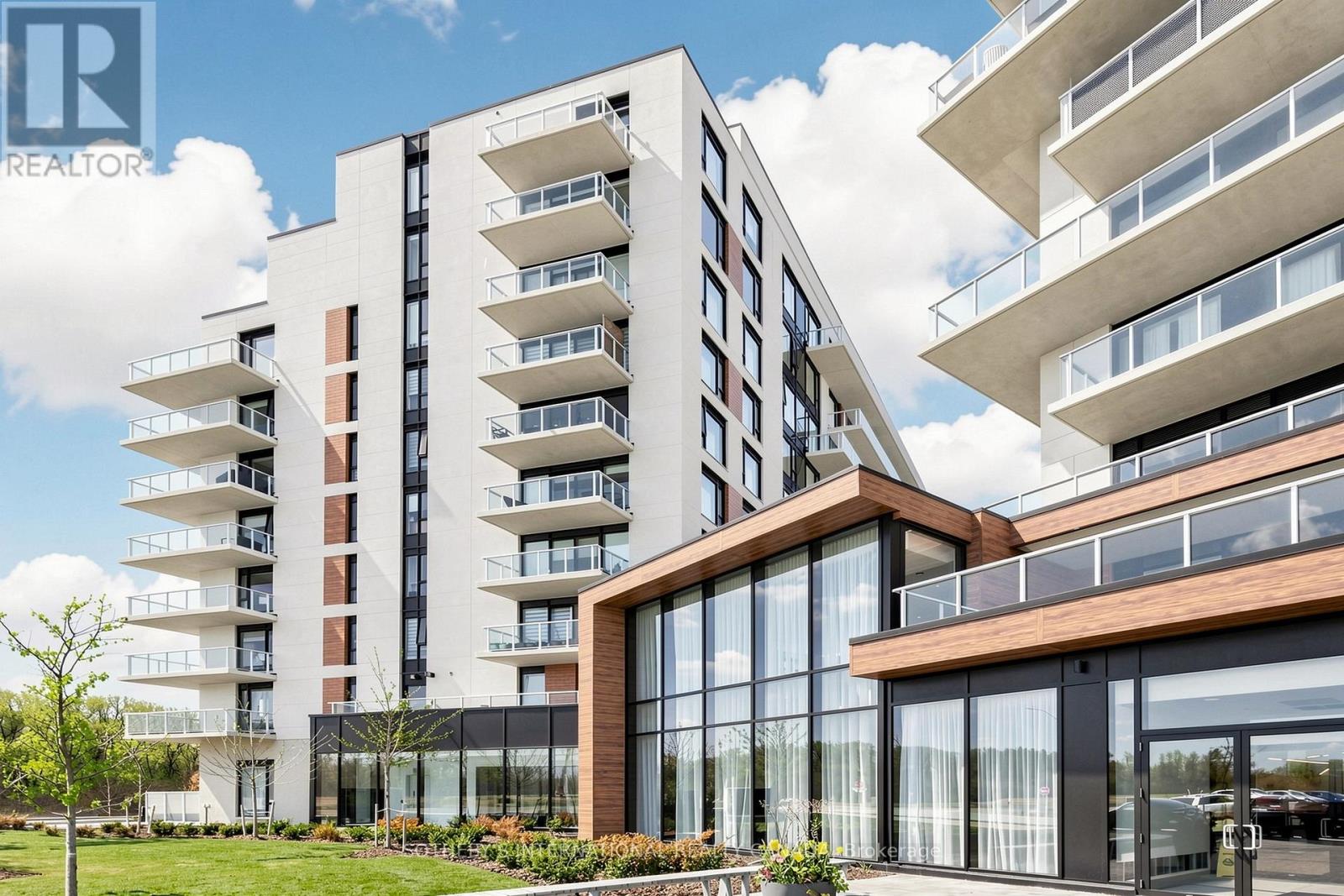 Apartment at 1229 - 2 DAVID EYER ROAD, Richmond Hill