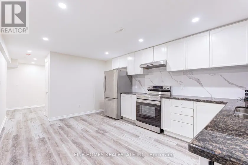Detached at LOWER - 28 ROCKWOOD CRESCENT, Vaughan